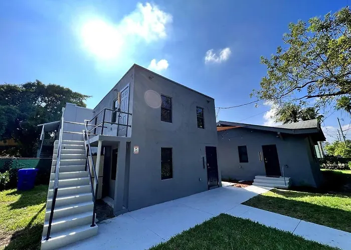Enchanting 2Bd 1Br Little Havana