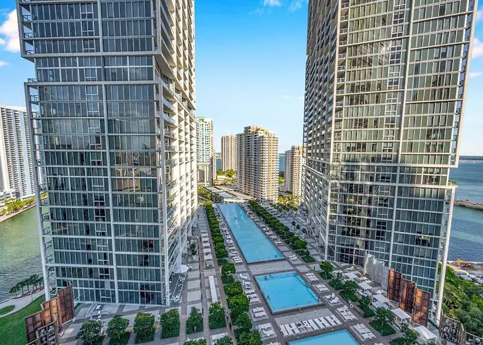 Emblematic Unit At Icon In The Heart Of Brickell