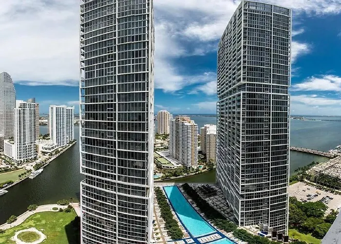 Emblematic Unit At Icon In The Heart Of Brickell