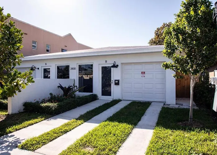 B - New 3/2 New Home, Sleep 11, Centrally Located