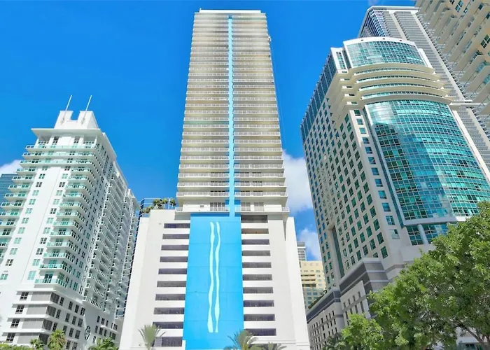 2Br Penthouse With Unbeatable Water Views And Parking