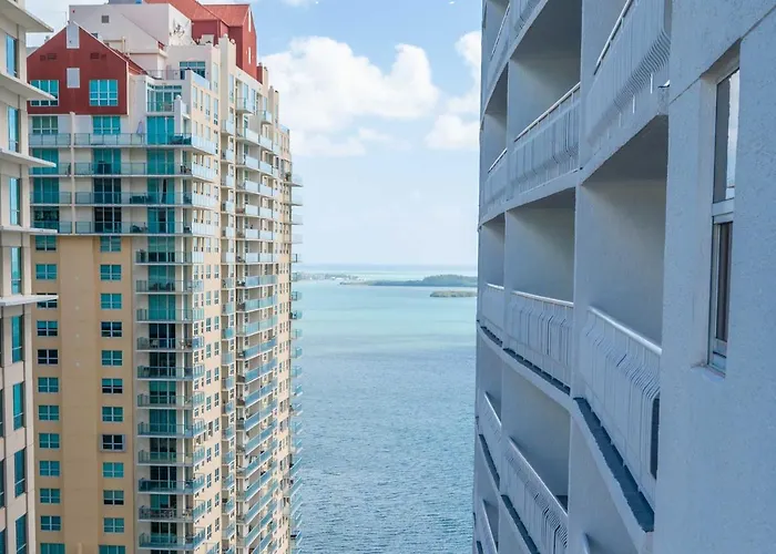 Luxury 3 Bedrooms Brickell Bay Apartment