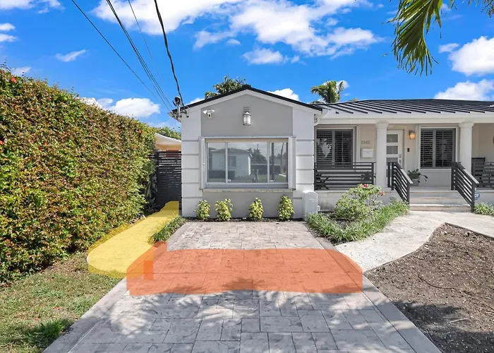 Pvt Bdrm, Close To Airport & Cruise Terminal