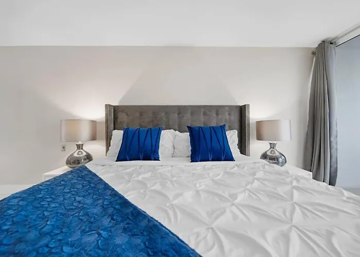 Lovely 1-Bedroom Condo