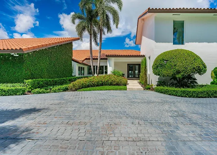 Miami-Nature Lovers Escape. Luxury Retreat