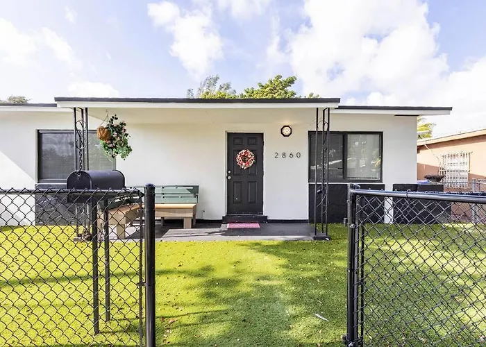 4 Bedrooms Near Cruise Port And South Beachfront Miami