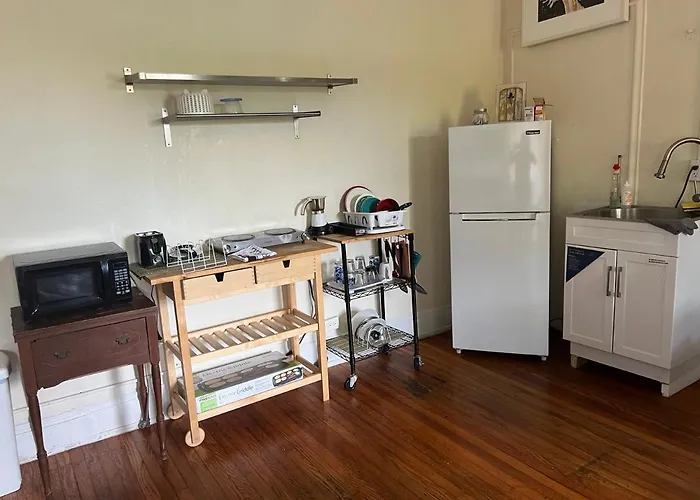 Design District-Wynwood Balcony Studio