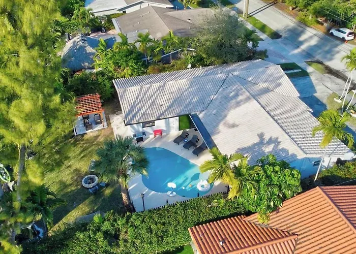 Waterfront Miami Villa Heated Pool Near Beach