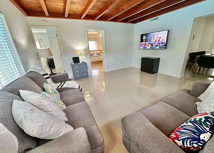 Discover Serenity In This Tranquil Miami Home