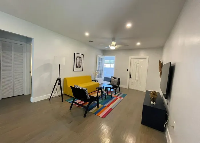 Best Location Miami Brickell 3 Bedroom Home