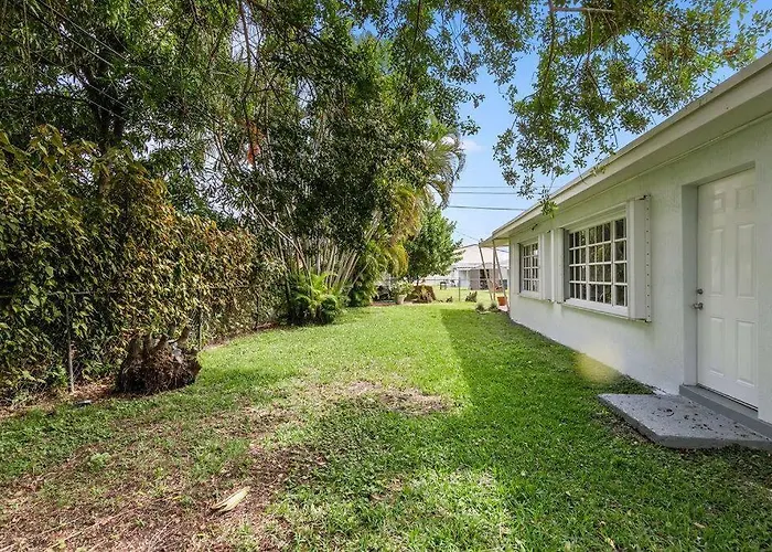 3Br Oasis Near Coral Gable