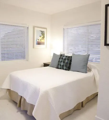Apt 1 Miami Designer Studio In The Upper East-Side