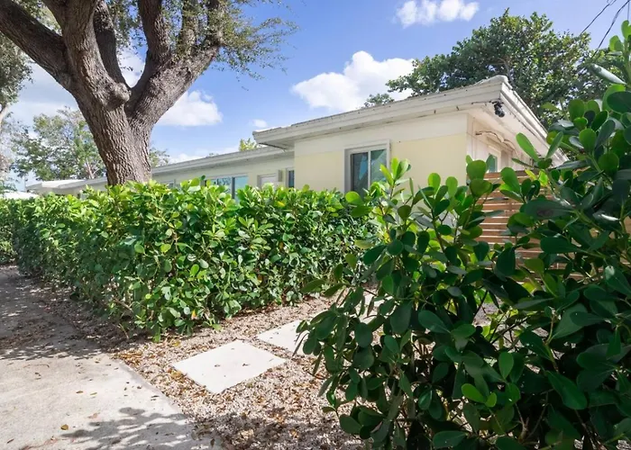 Huisdiervriedelijke 1 Bedroom Apartment El Portal #7 Miami
