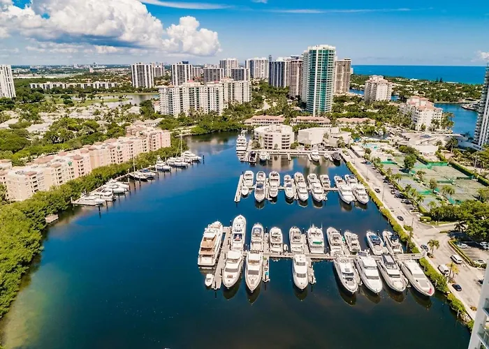 Uhost Ai - 3Br Condo - Stunning Water Views