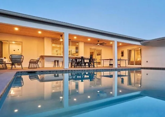 Villa Athena - The Glamhomes