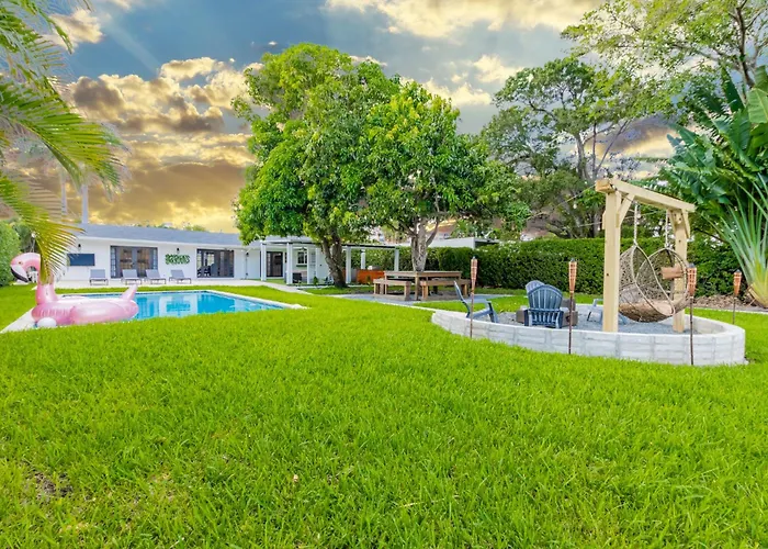 Lakefront Villa And Paddle Board Tgh