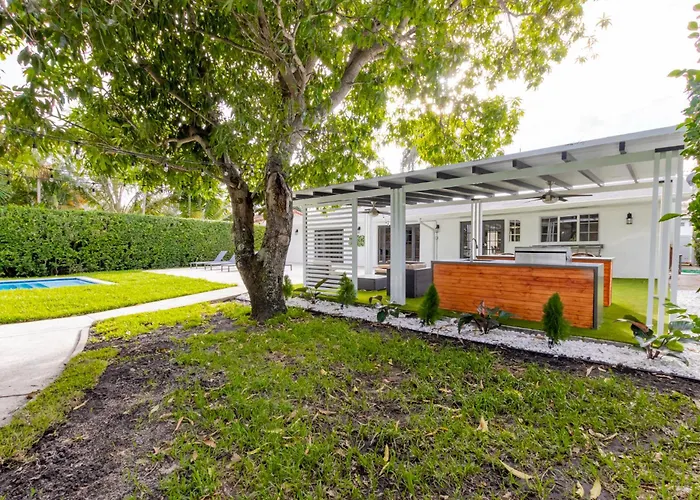 Lakefront Villa And Paddle Board Tgh