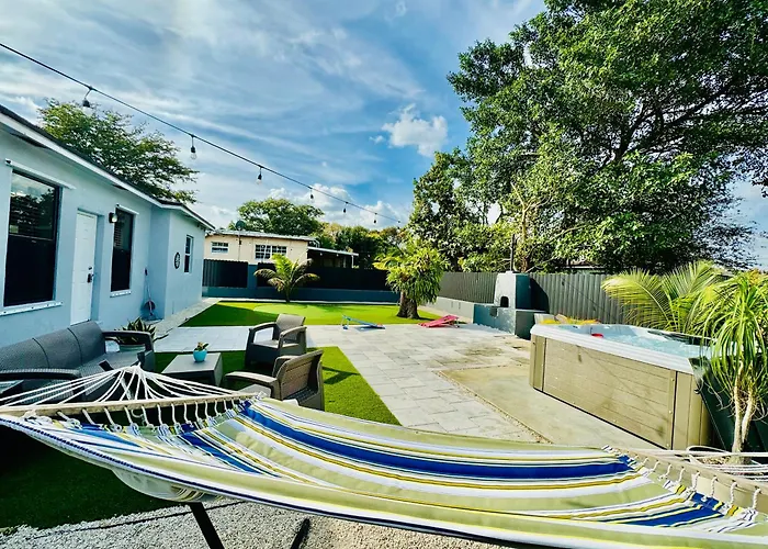 Miami Lux Vacations - Villa