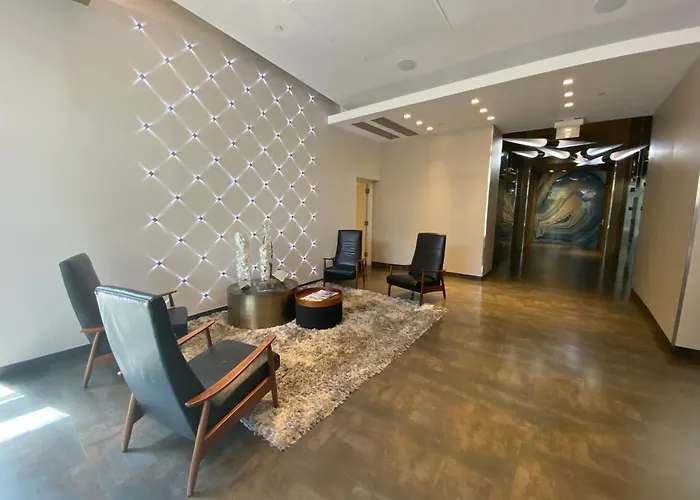 Haustierfreundliches 2 Story Miami Midtown- Wynwood Condo With Parking, Wifi, 24Hour Concierge, Parking & Mins To Beach