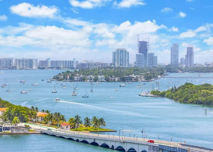Villa Blooming Sun Direct Ocean View Miami admite animales