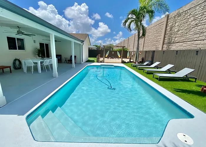 Original Art Poolside Fun Miami House Minigolf L42 Vila