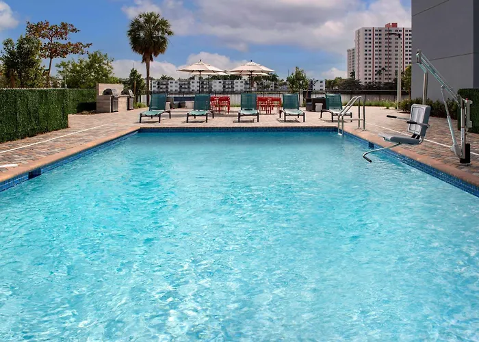 Home2 Suites By Hilton Miami Airport South Blue Lagoon