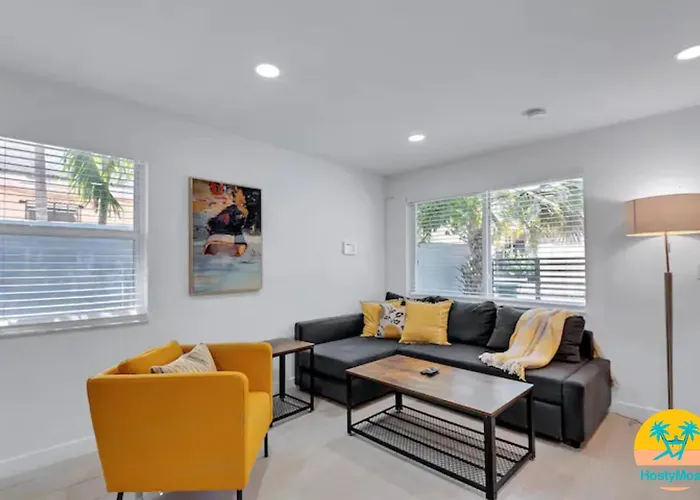 Private Casita 117 Gated 2 Bed 1 Bath 10 Min To Beach Miami