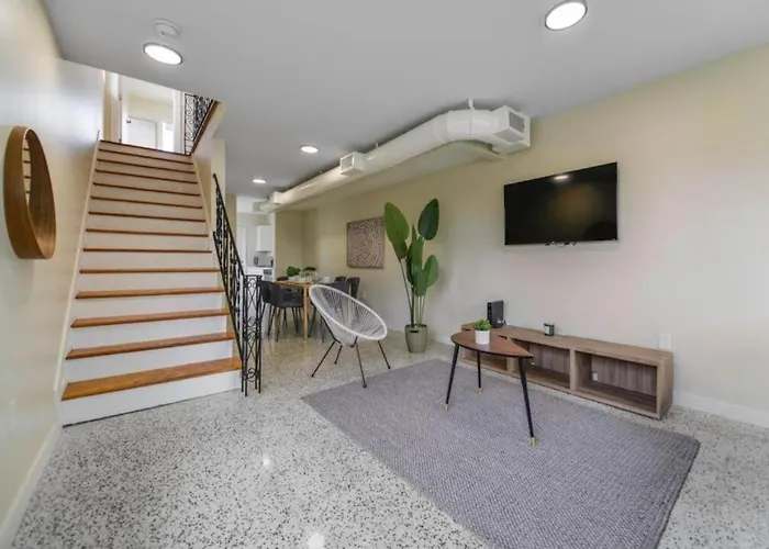 Beautiful 2 Bedroom Residence Close To Miami Beach 4