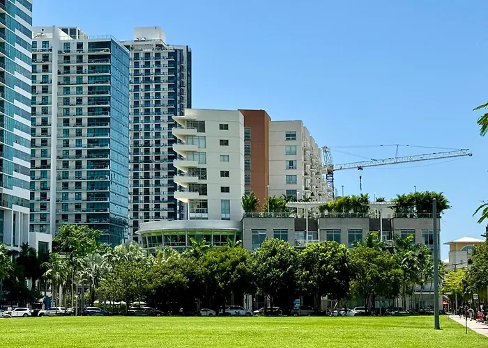 Miami Midtown Luxury Apartment