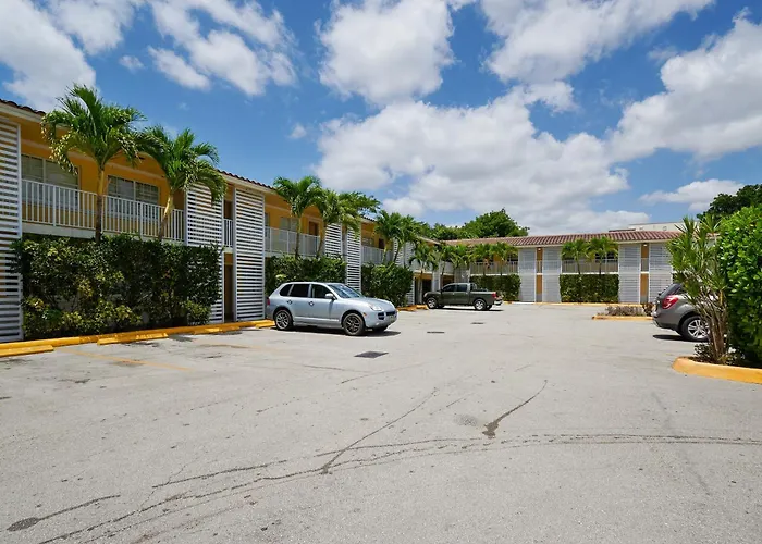 Oyo Hotel Coral Gables - Miami Airport