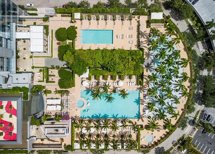 Live The Miami Experience In An Exclusive Condo 4S