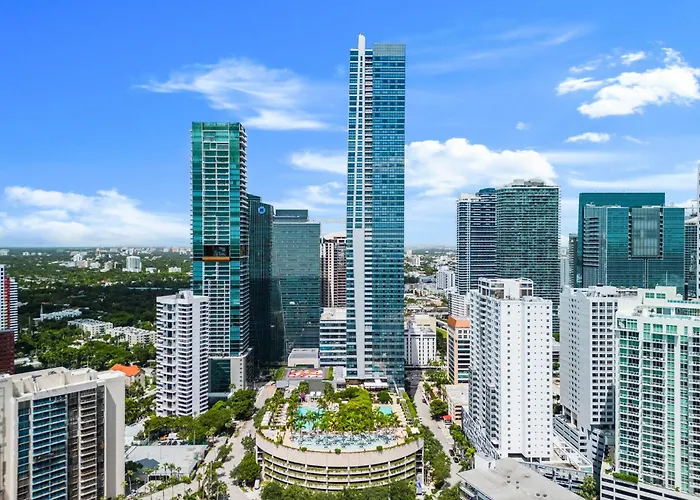 Live The Miami Experience In An Exclusive Condo 4S