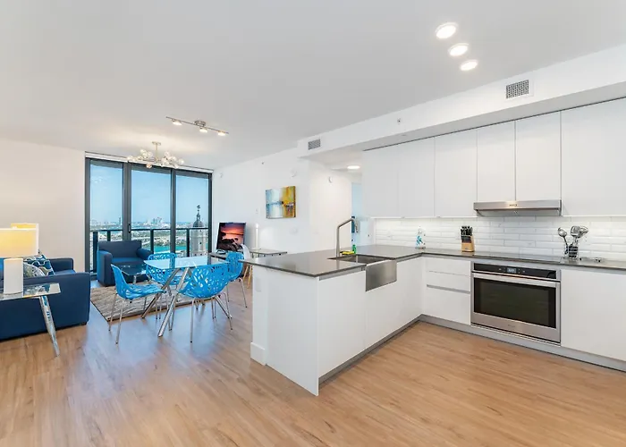 Global Luxury Suites Miami Worldcenter