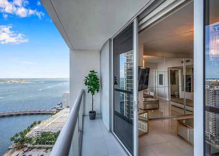 Gorgeous Bay & City View Condo In Brickell With Free Spa