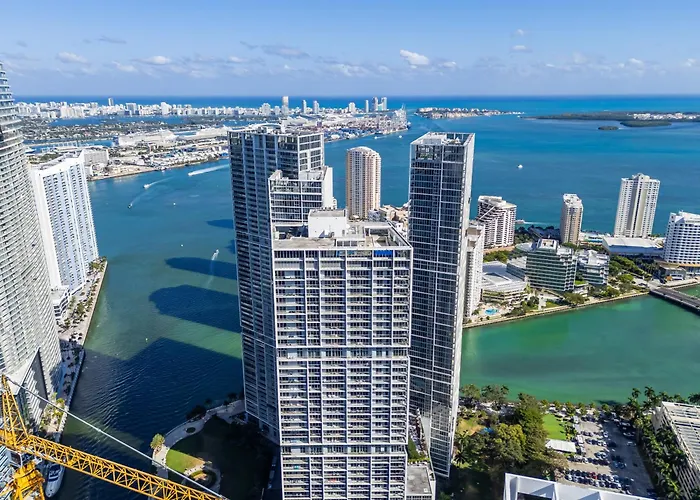 Luxury Waterfront Condo At Icon-Brickell-Sea View-Free Spa & Gym Miami
