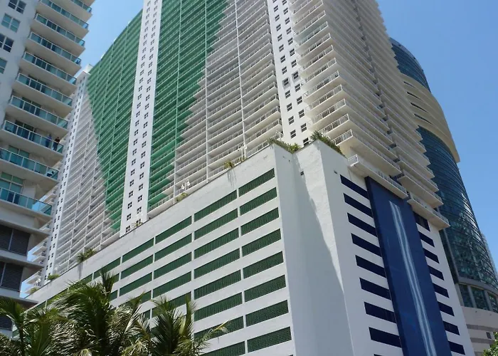 Beautiful 3 Bedroom Apartment In Brickell Miami