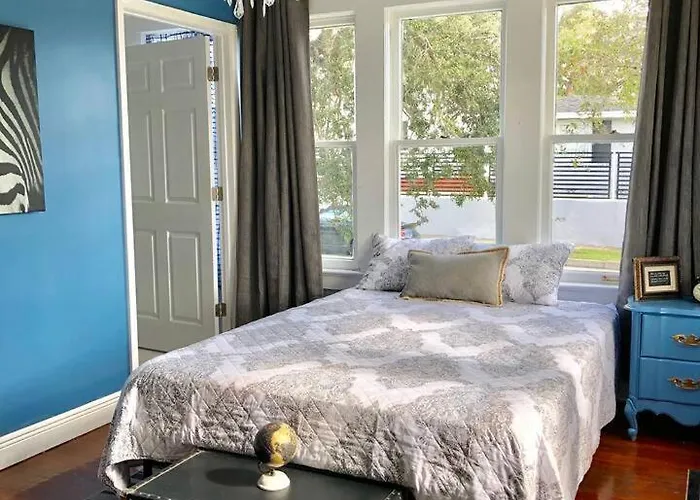 Private Suite Mins From Mia Free Parking Miami