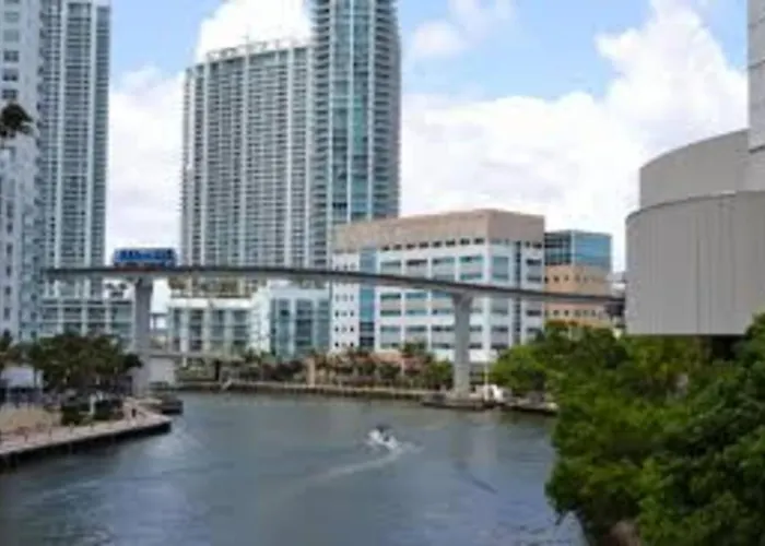 Comfy And Spacious Suite With Free Parking Miami