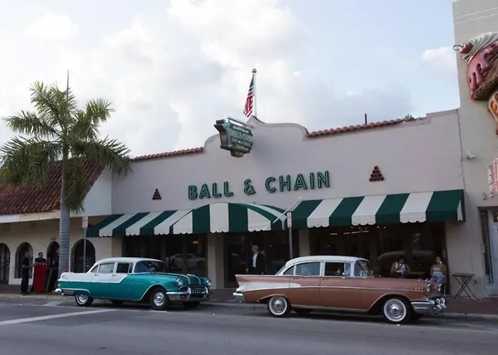 Private Room In The Heart Of Calle Ocho