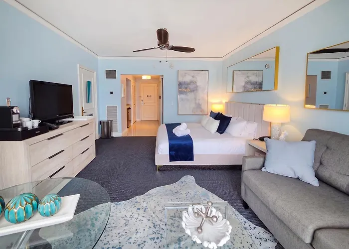 The Palms, Ocean View Studio Located At Ritz Carlton - Key Biscayne
