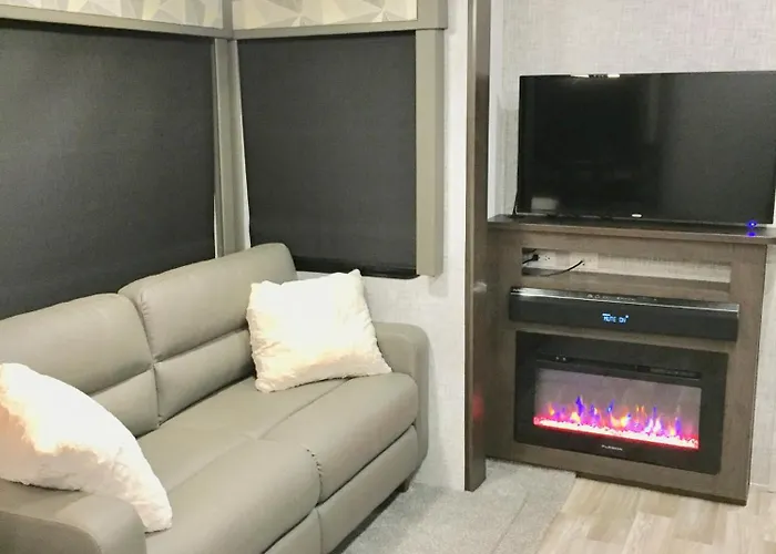 2 Bedroom 2 Ba Oasis Kayaks, Pool, Beach And Dock Rental