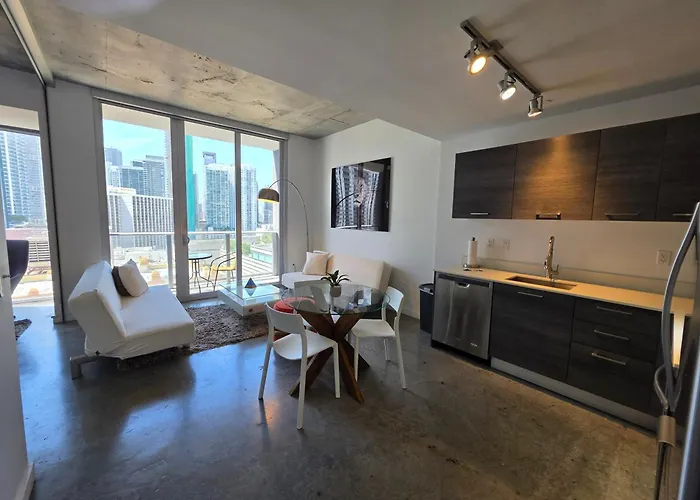 Downtown Miami Deluxe Apartment