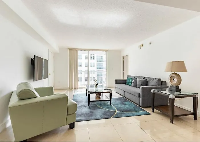 Two Bedroom Oceanview Apartment In Brickell