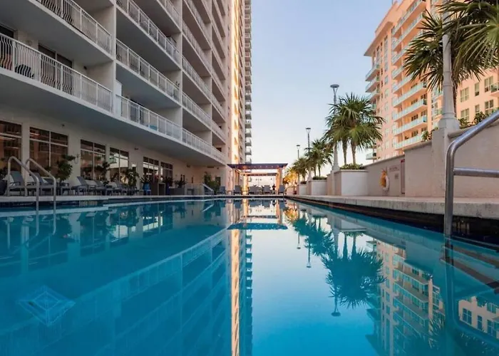 Two Bedroom Oceanview Apartment In Brickell