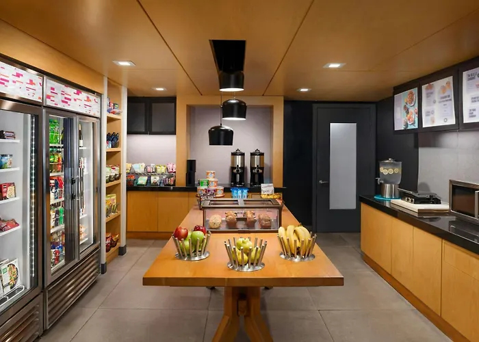 Hotel Aloft By Marriott Miami Brickell
