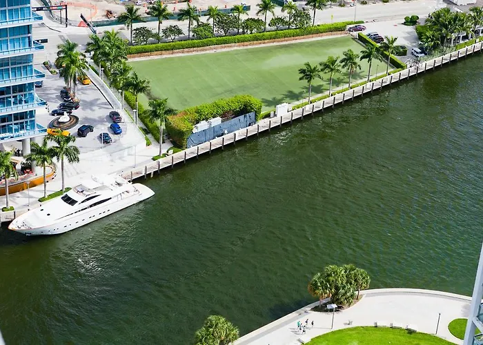 Sky City Apartments At Brickell Bay Miami