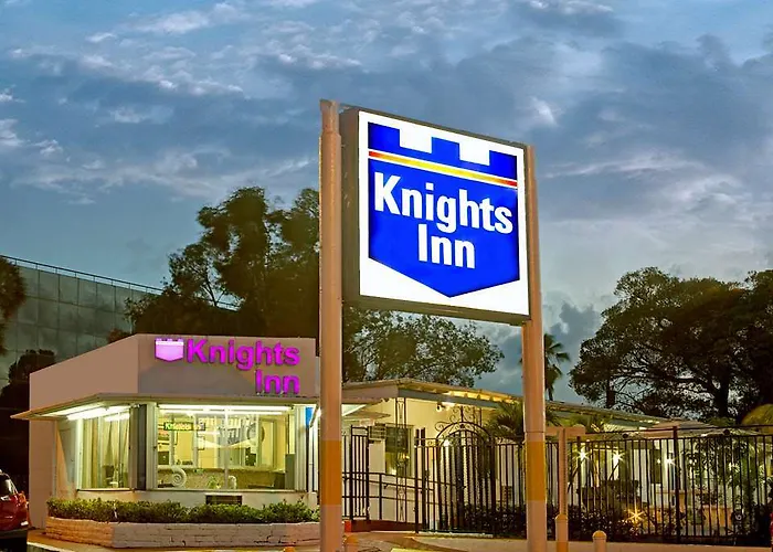 Sun And Surf Inn