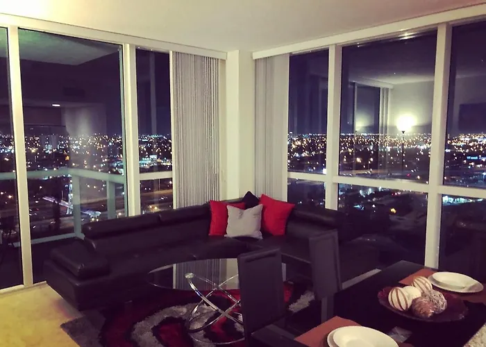 Starlight Suites By The Marina