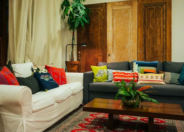 Renovated Historic Coconut Grove Cottage Home