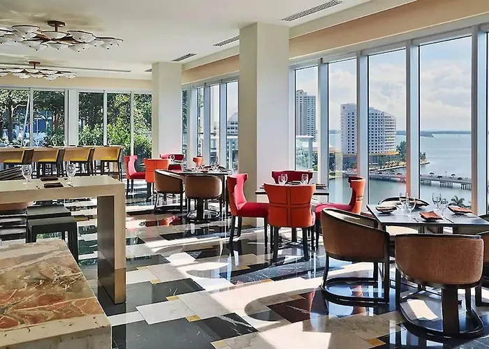 Deluxe 5 Star Condo Iconbrickell@25Th, Free Spa/Gym/Pool Miami